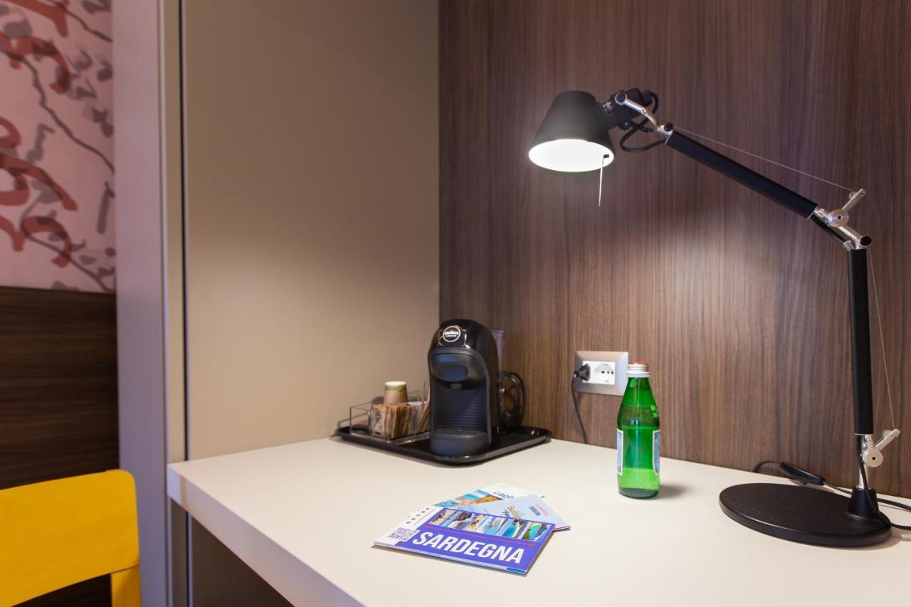 Arkadia Rooms & Apartments カリアリ エクステリア 写真